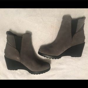 Women's After Hours Chelsea Suede Boot Quarry